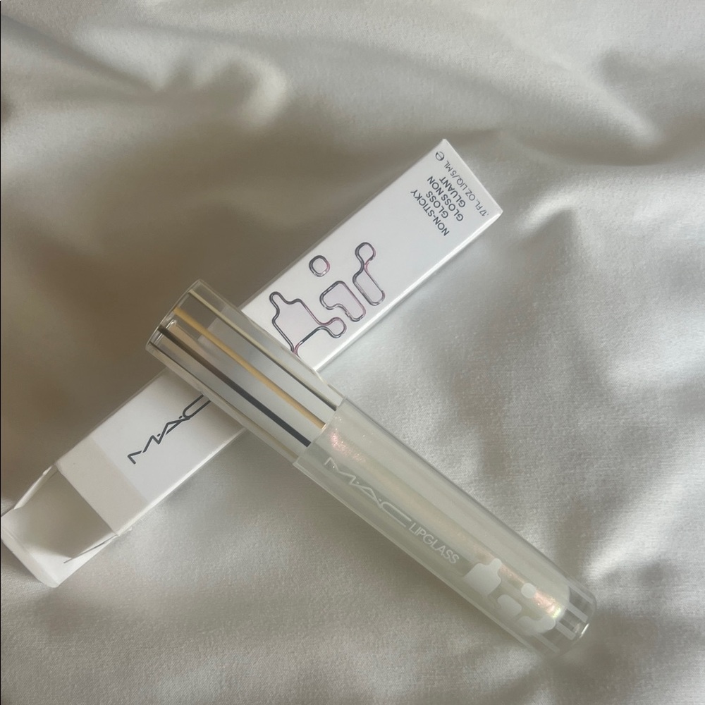 MAC Cosmetics Lipglass in Clear